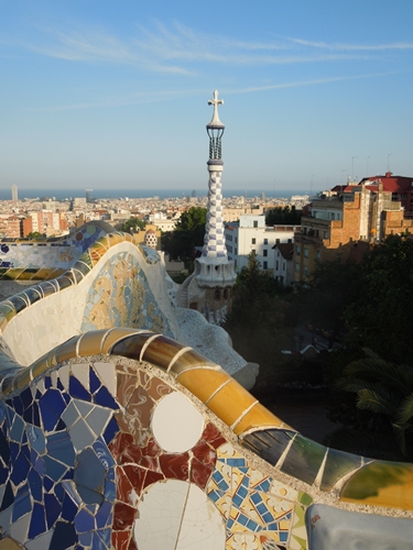 バルセロナでガウディ建築に感動。
