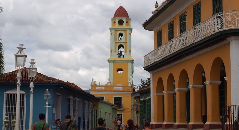 【キューバ07 世界遺産】アートとパステルカラーの建物の町トリニダー。残念なことに久しぶりの人種差別被害も。。